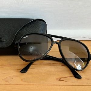 Ray-Ban RB-4125 - 601/32 Cats 5000 sunglasses